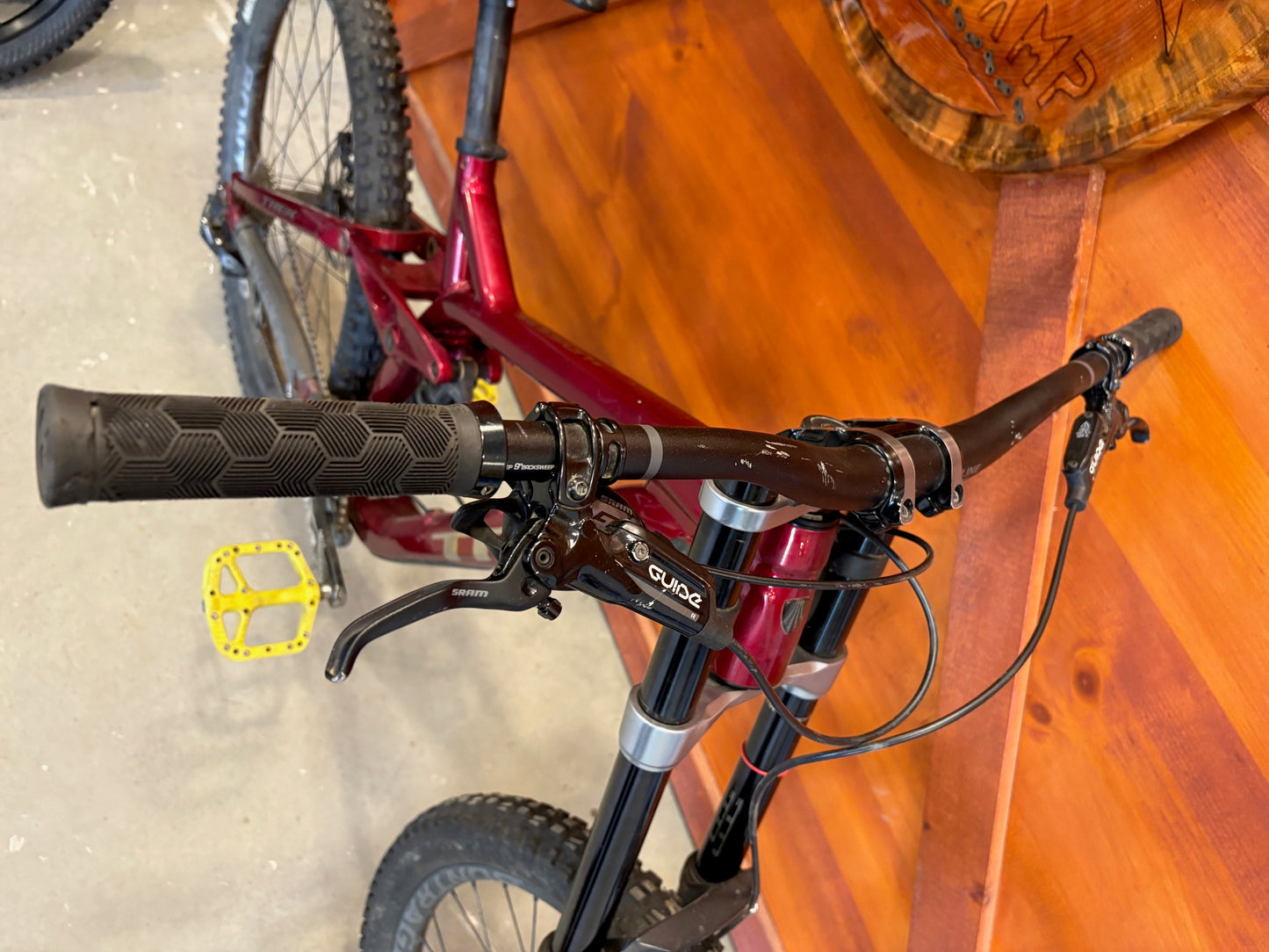Trek Session 8 2021 - Medium