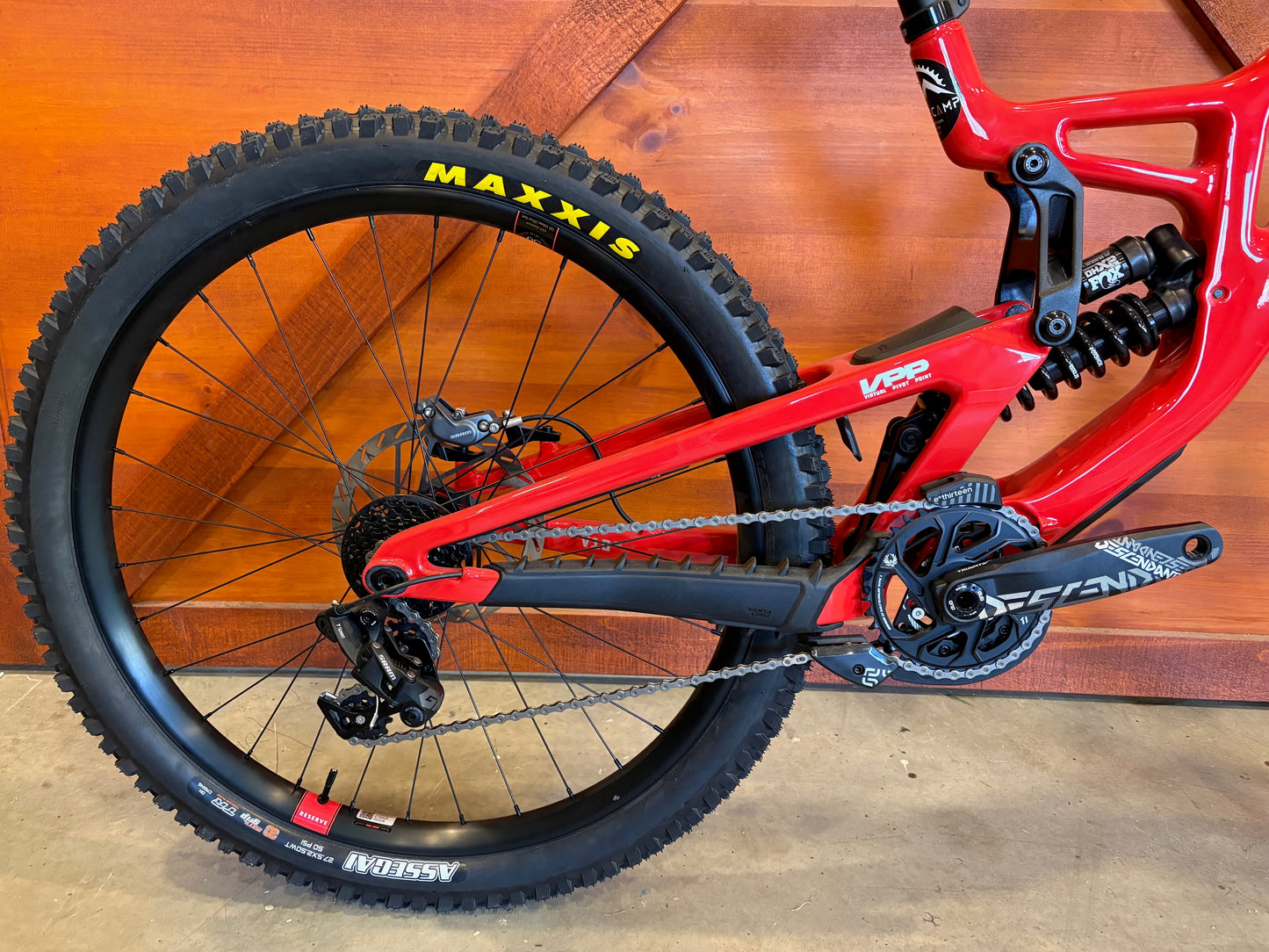 Santa Cruz V10 8 CC RED DH S