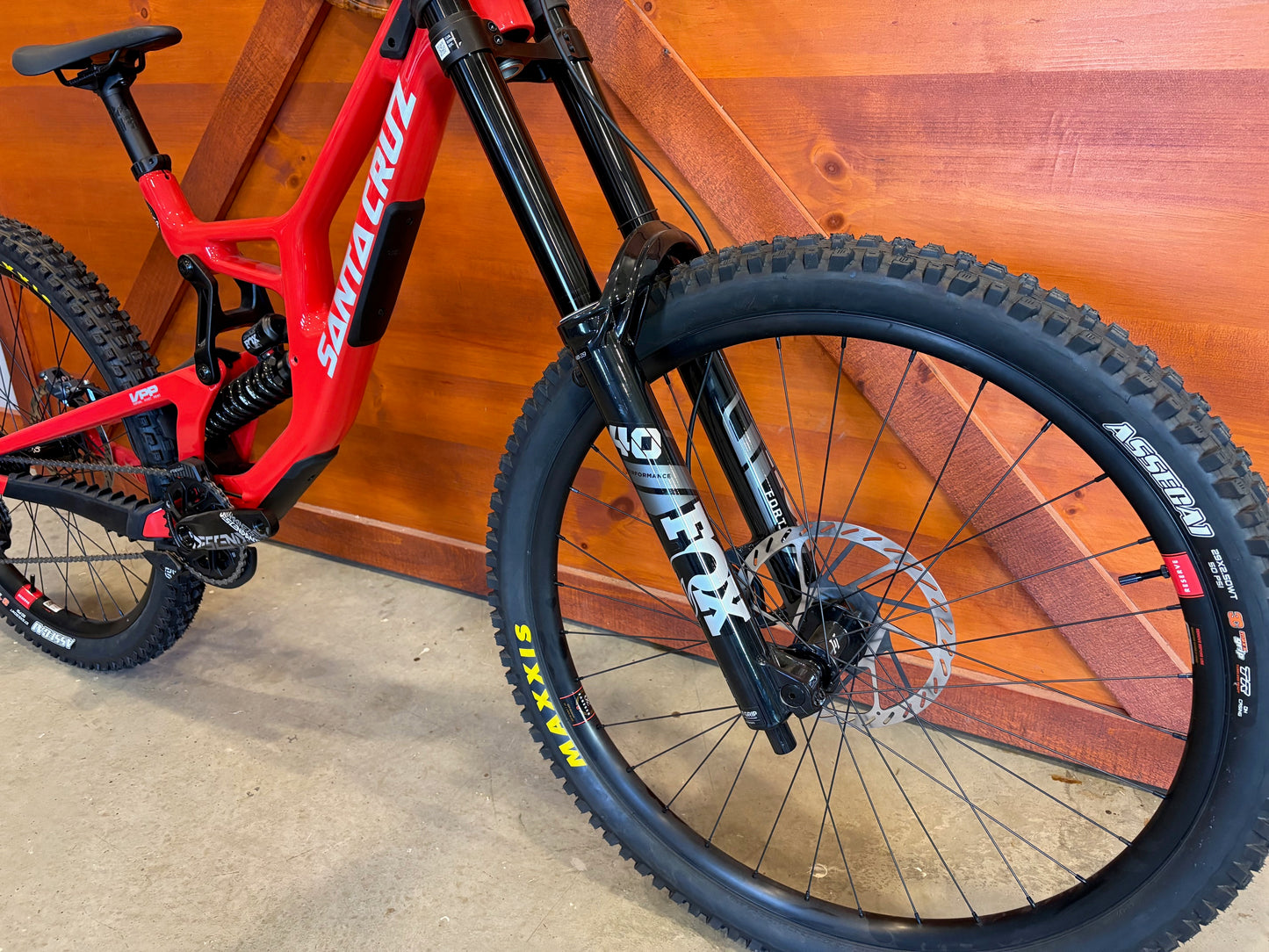 Santa Cruz V10 8 CC RED DH S