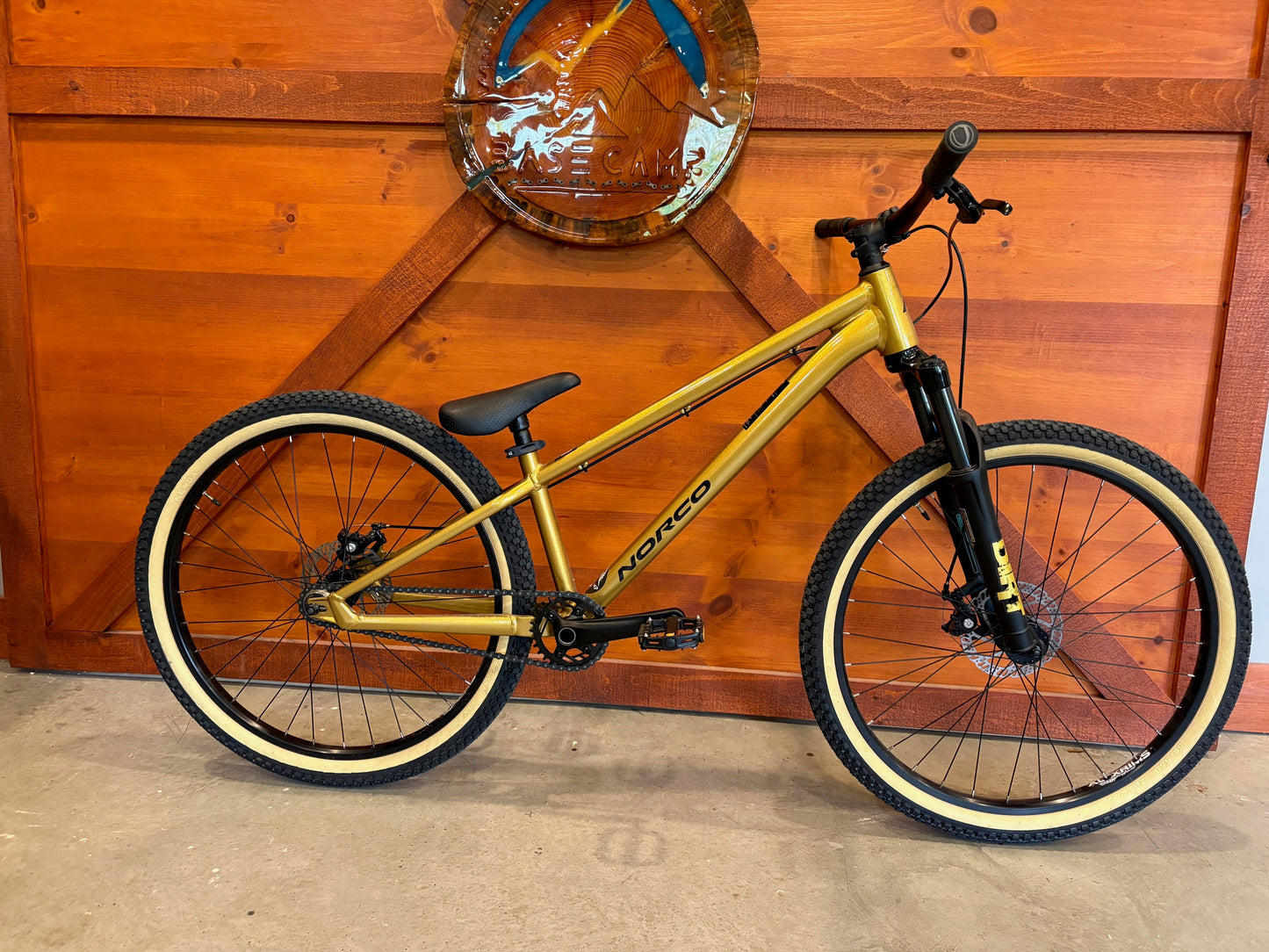 Norco Rampage 2 26 Gold/Black
