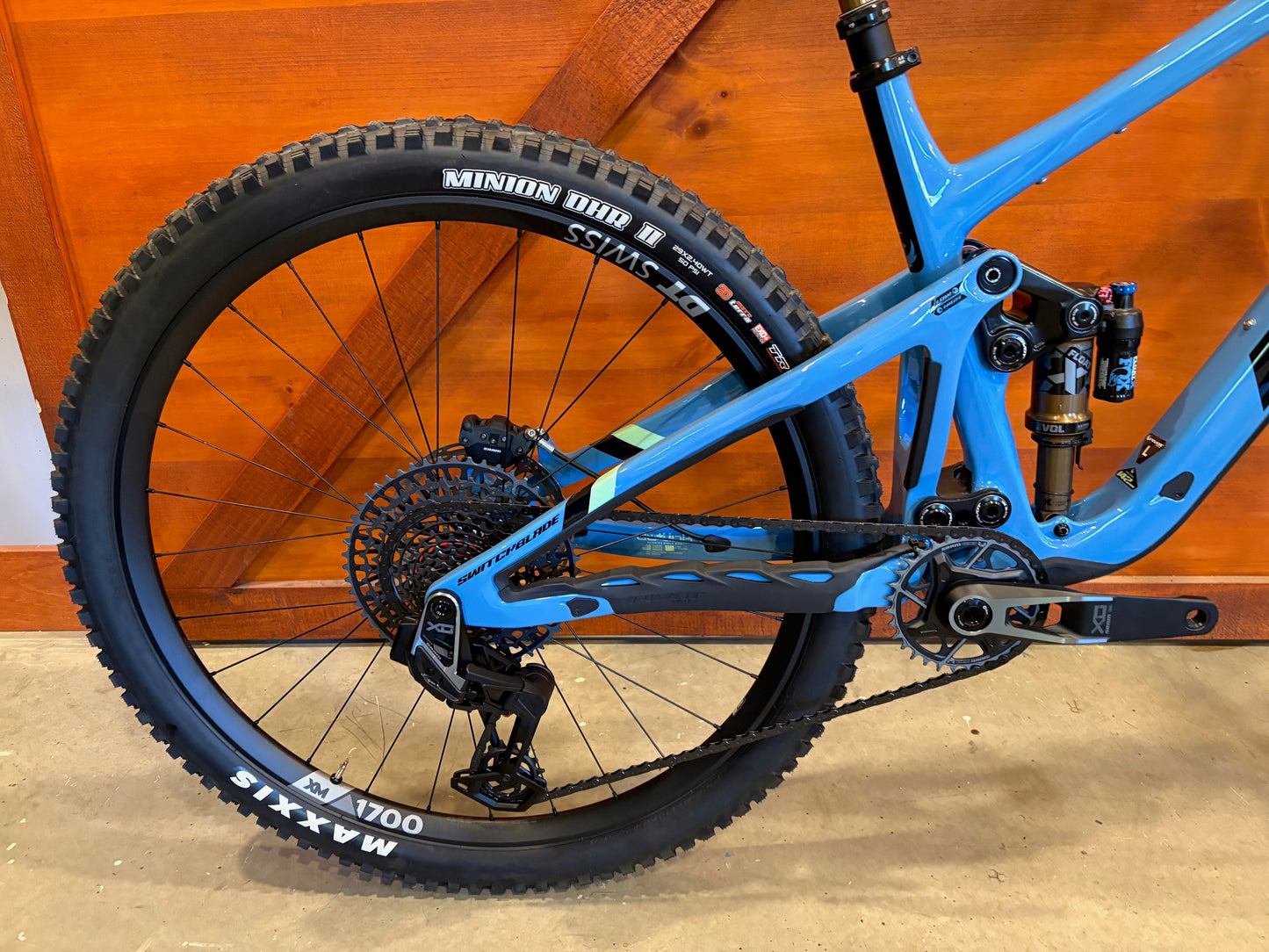 Pivot Switchblade Pro XO AXS