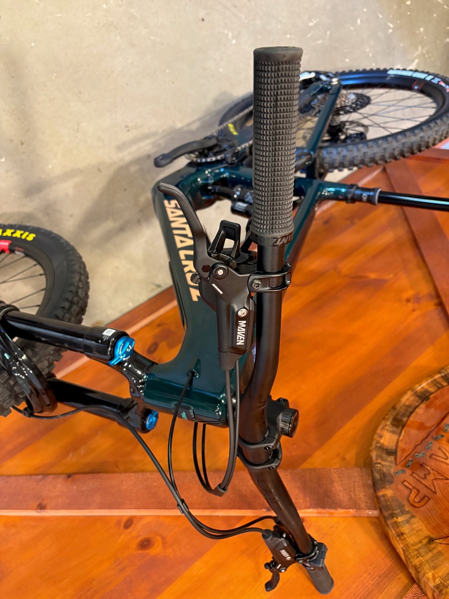 Santa Cruz Vala 90
