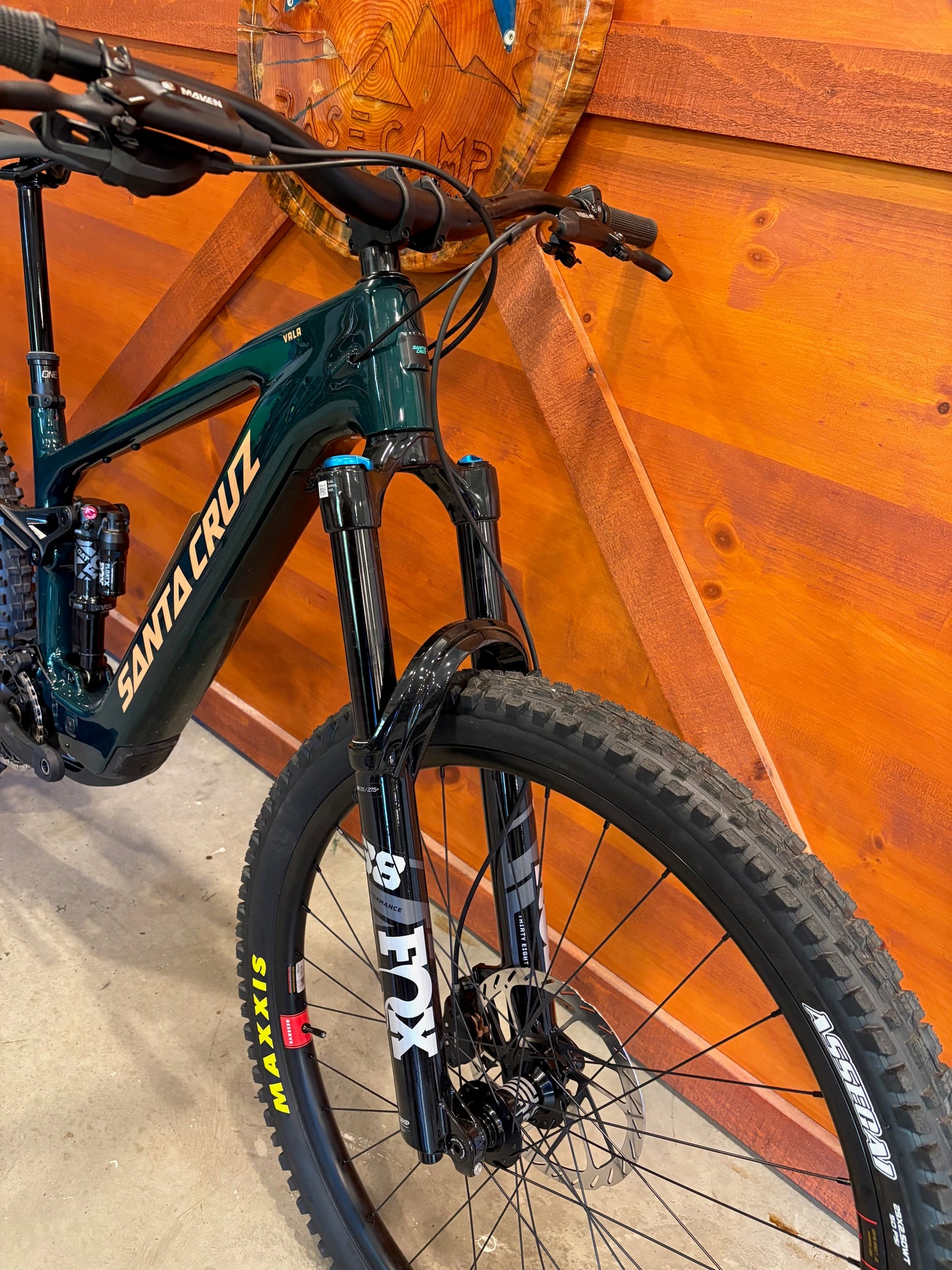 Santa Cruz Vala 90