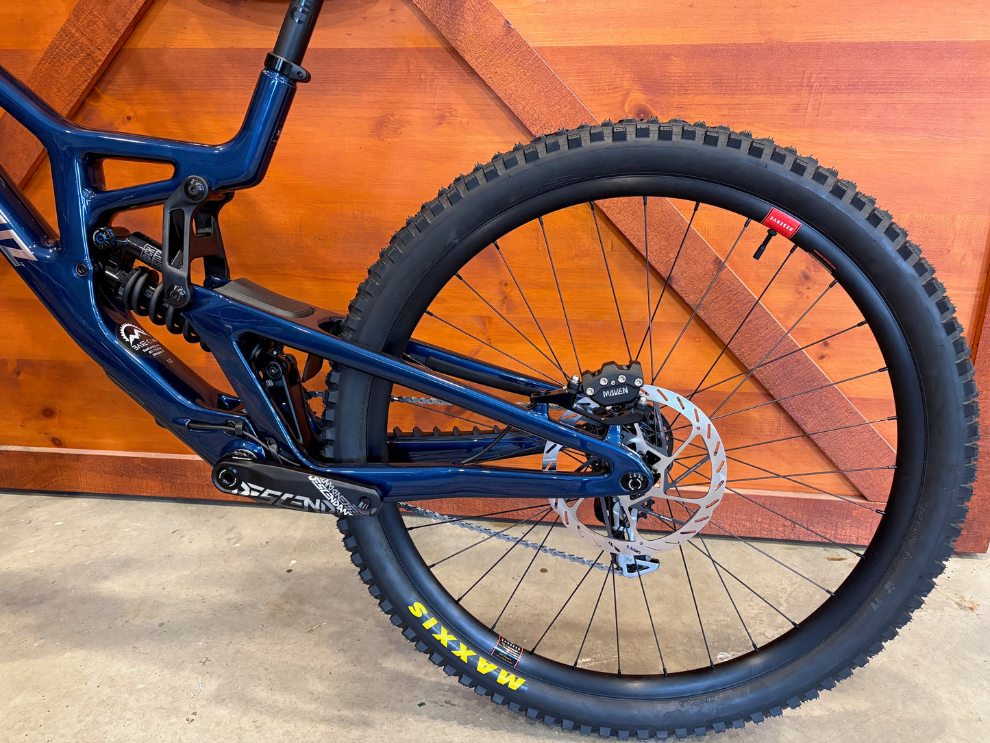 Santa Cruz V10 CC S Blue