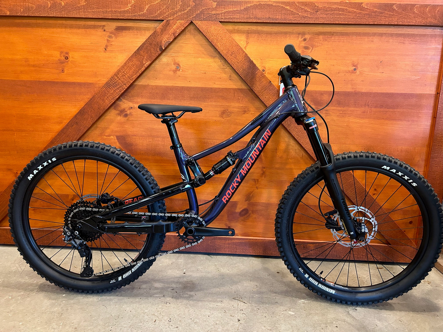 Rock Mountain Reaper 24 Black/Purple