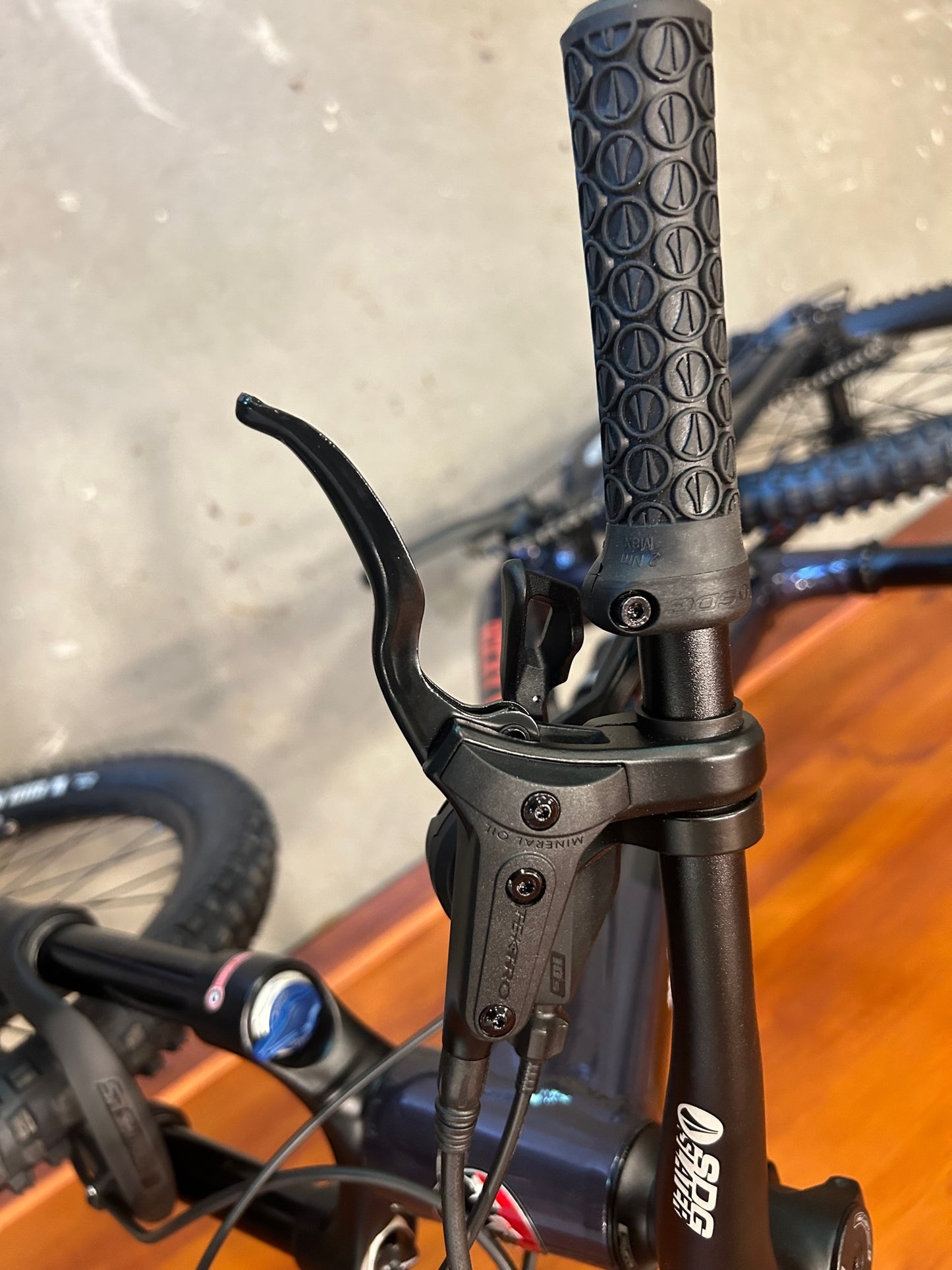 Rock Mountain Reaper 24 Black/Purple