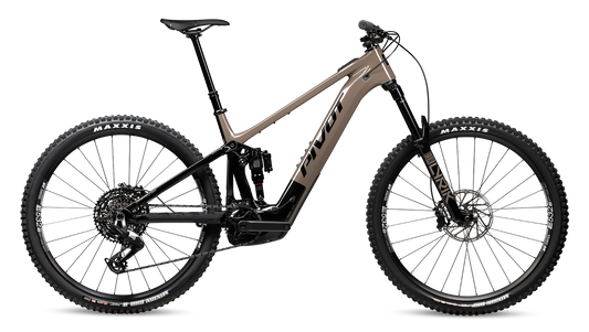 Pivot Shuttle AM Shuttle AM Ride Eagle 70/90 29" Alloy wheels