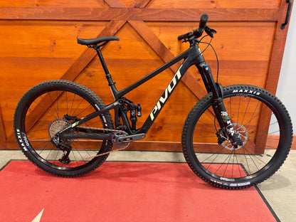 Pivot Switchblade 29 Ride GX AXS Stealth Mojave V6