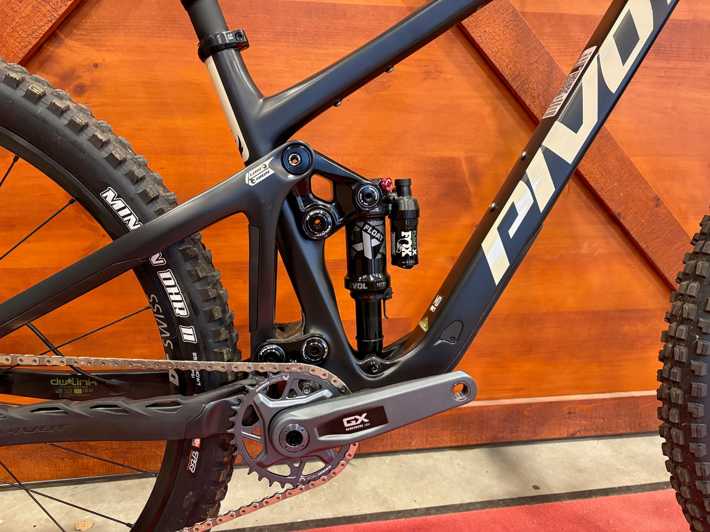 Pivot Switchblade 29 Ride GX AXS Stealth Mojave V6