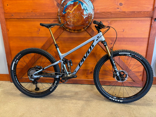 Pivot Trail 429 Silver Team XTR w Carbon Wheels