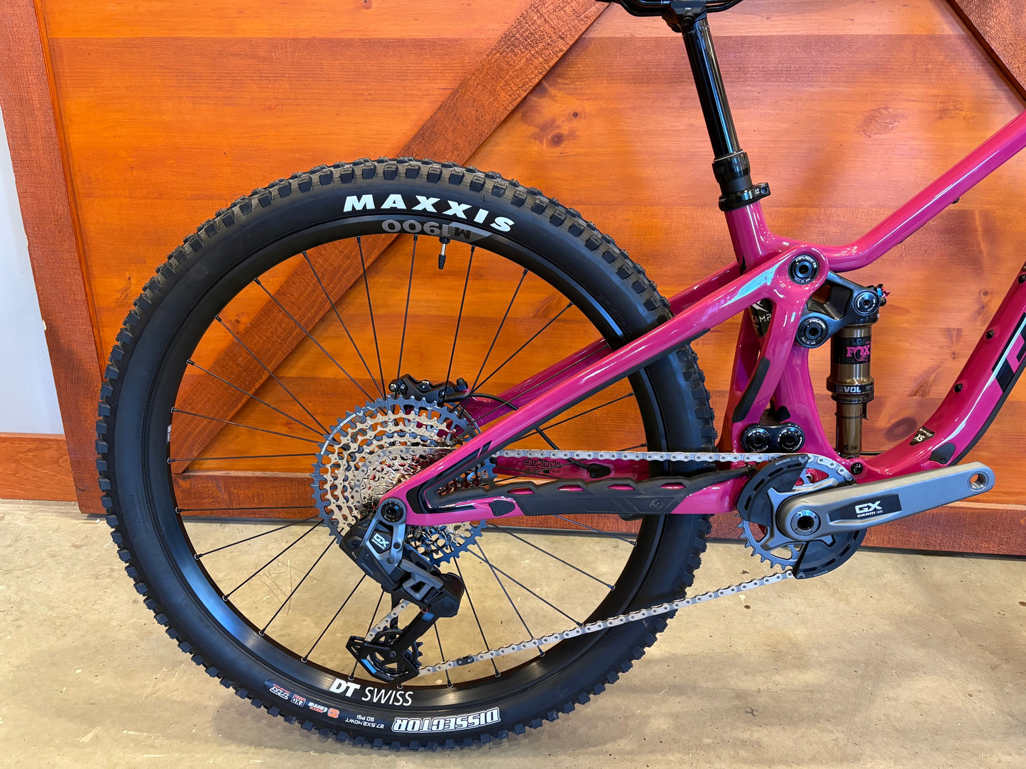 Pivot Shadowcat Ride GX AXS 27.5" XS