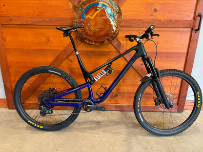 2021 Rocky Mountain Altitude Frame Up Build