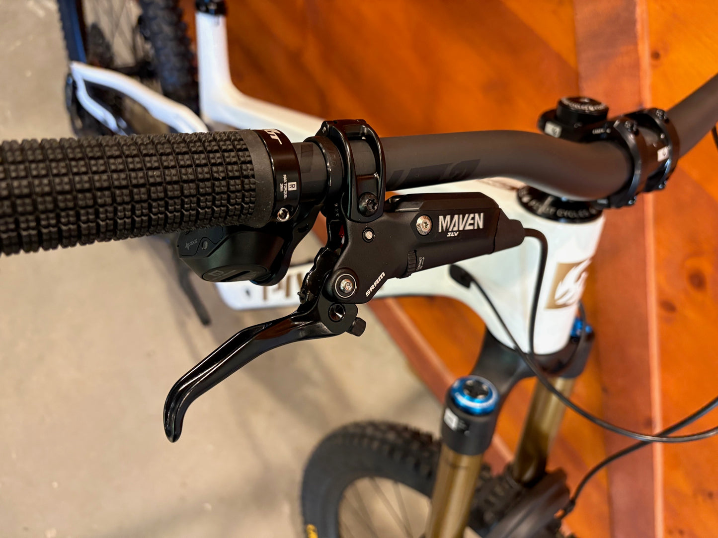 Pivot Firebird Pro XO Axs