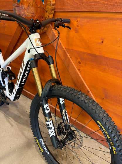 Pivot Firebird Pro XO Axs