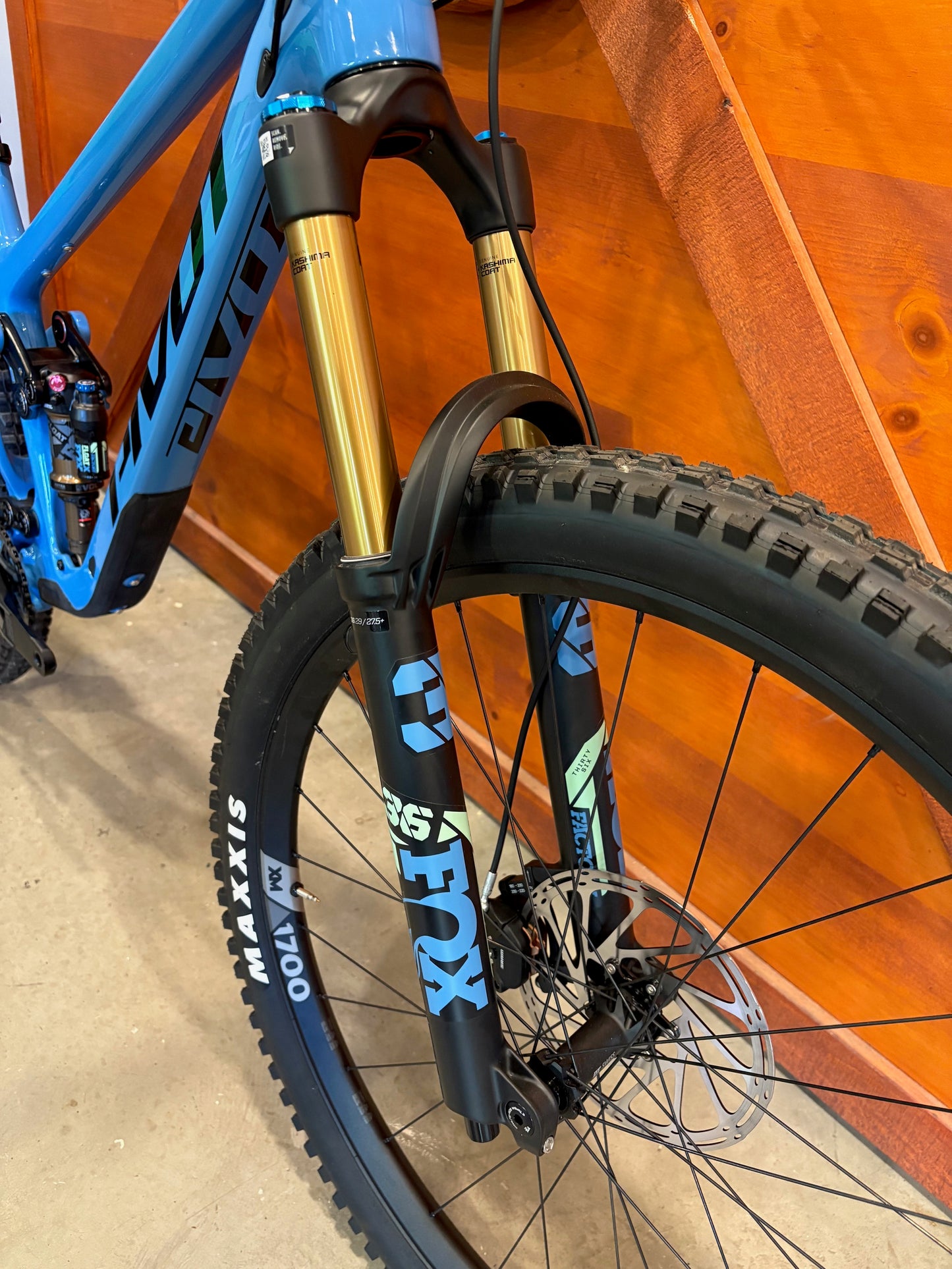 Pivot Switchblade Pro XO AXS