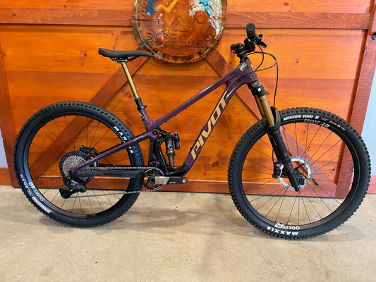 Pivot Trailcat LT XT Di2