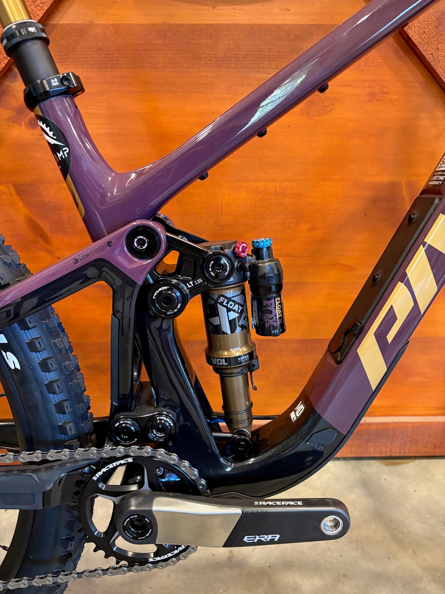 Pivot Trailcat LT XT Di2