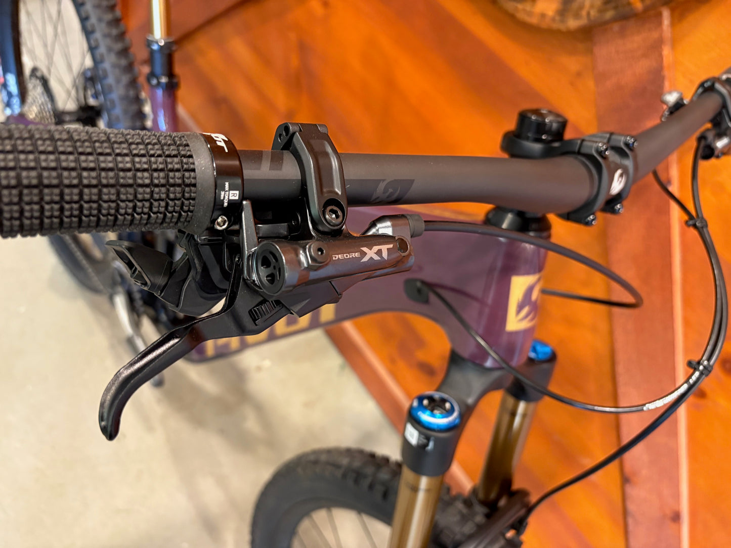 Pivot Trailcat LT XT Di2