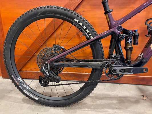 2025 Pivot Trailcat LT Pro XO AXS Small Demo