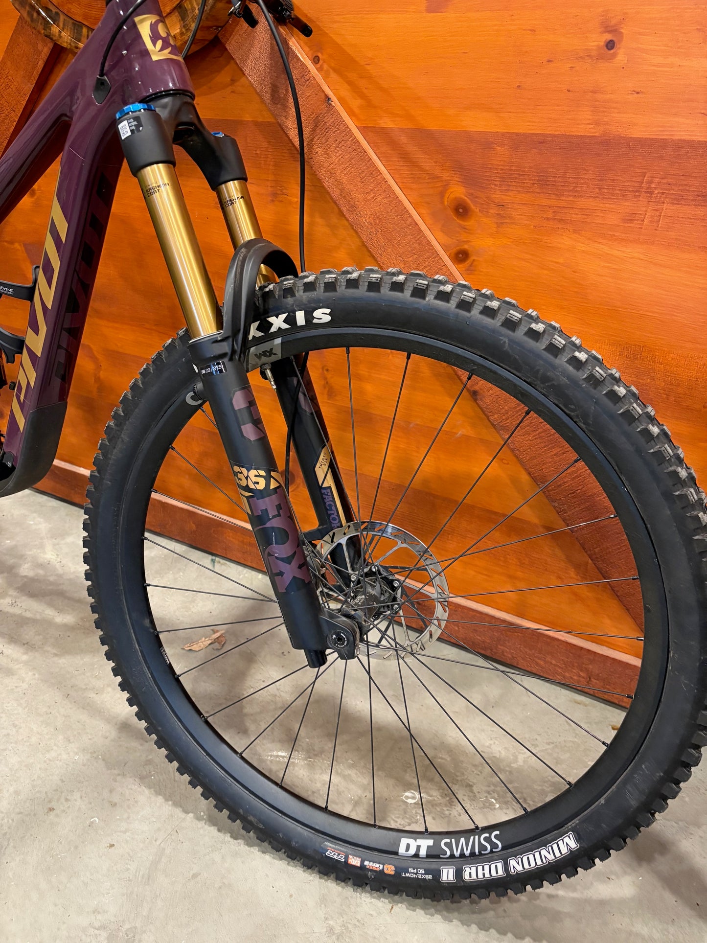 2025 Pivot Trailcat LT Pro XO AXS Small Demo