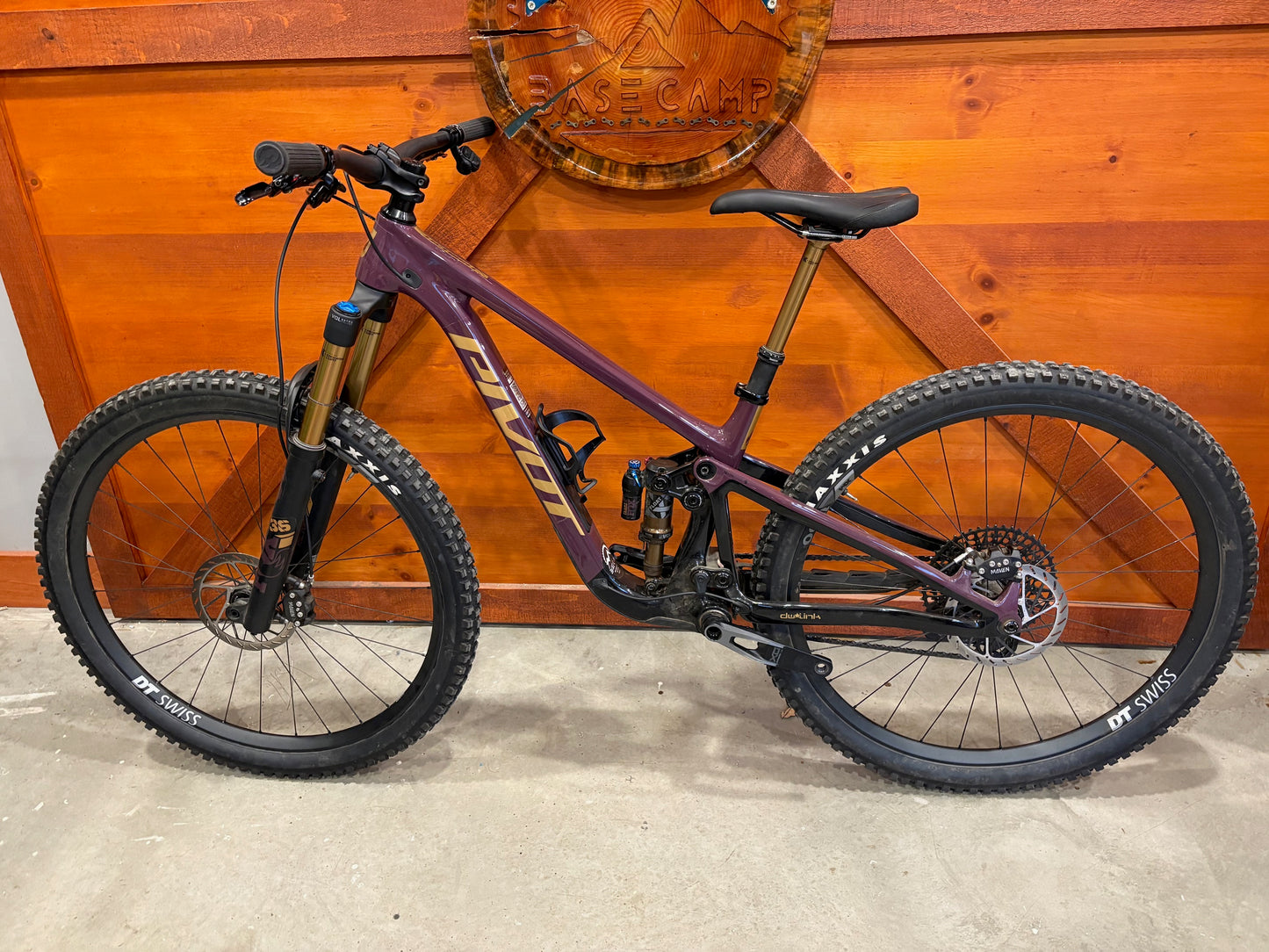 2025 Pivot Trailcat LT Pro XO AXS Small Demo