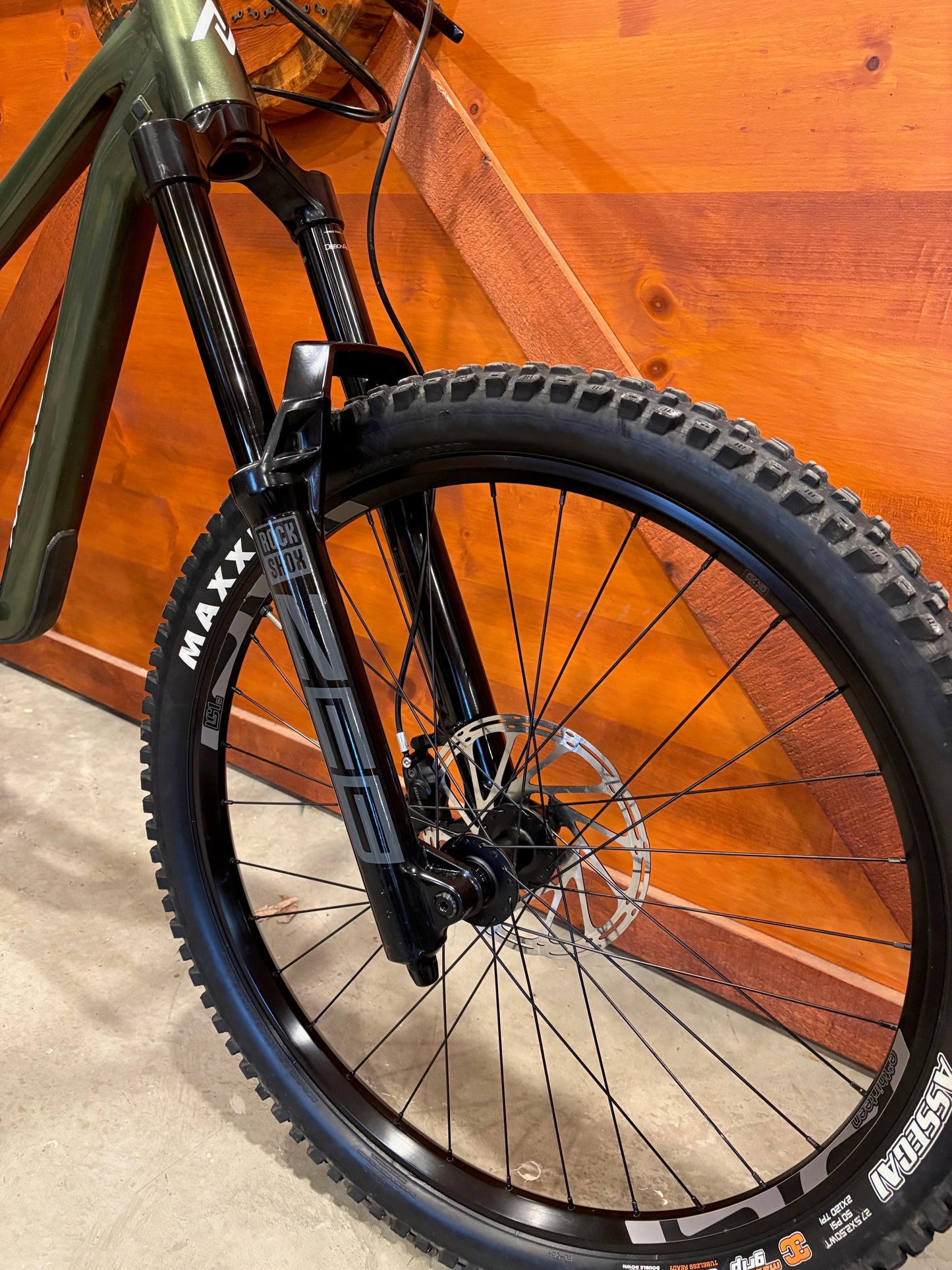 2024 Norco Shore A Park Zeb Medium