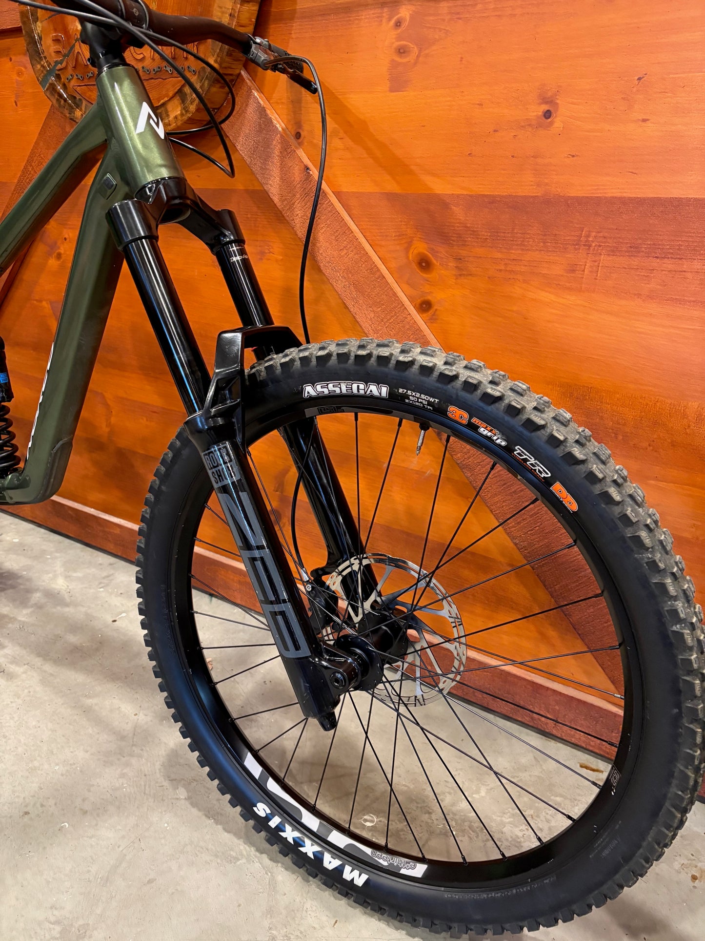 2024 Norco Shore A Park ZEB Large