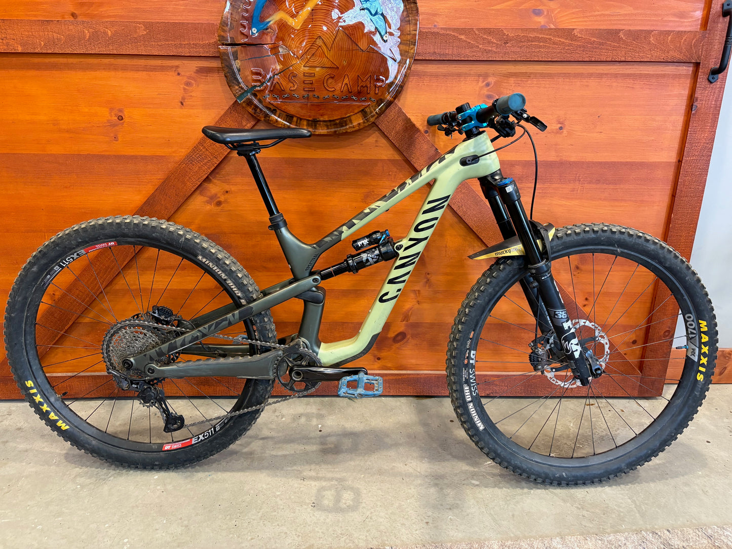 2023 Canyon Spectral 125 CF 8