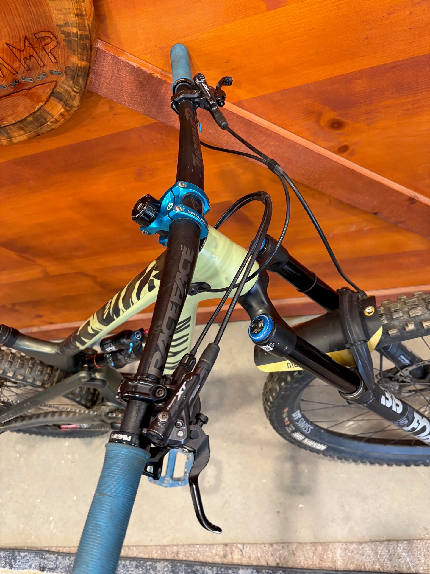 2023 Canyon Spectral 125 CF 8