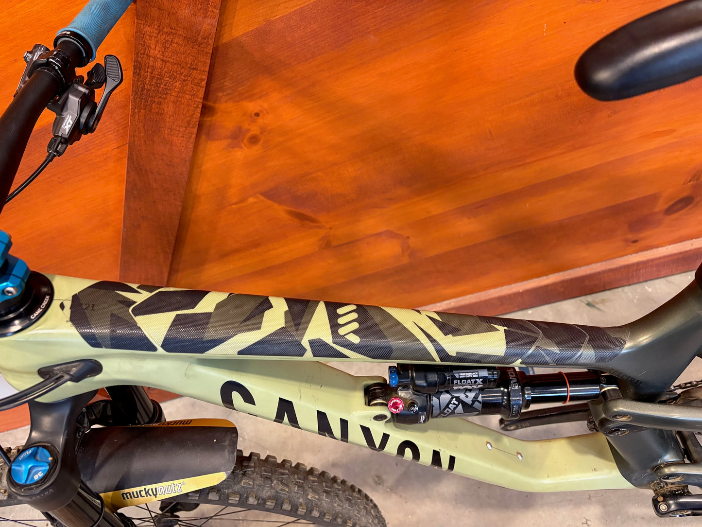 2023 Canyon Spectral 125 CF 8