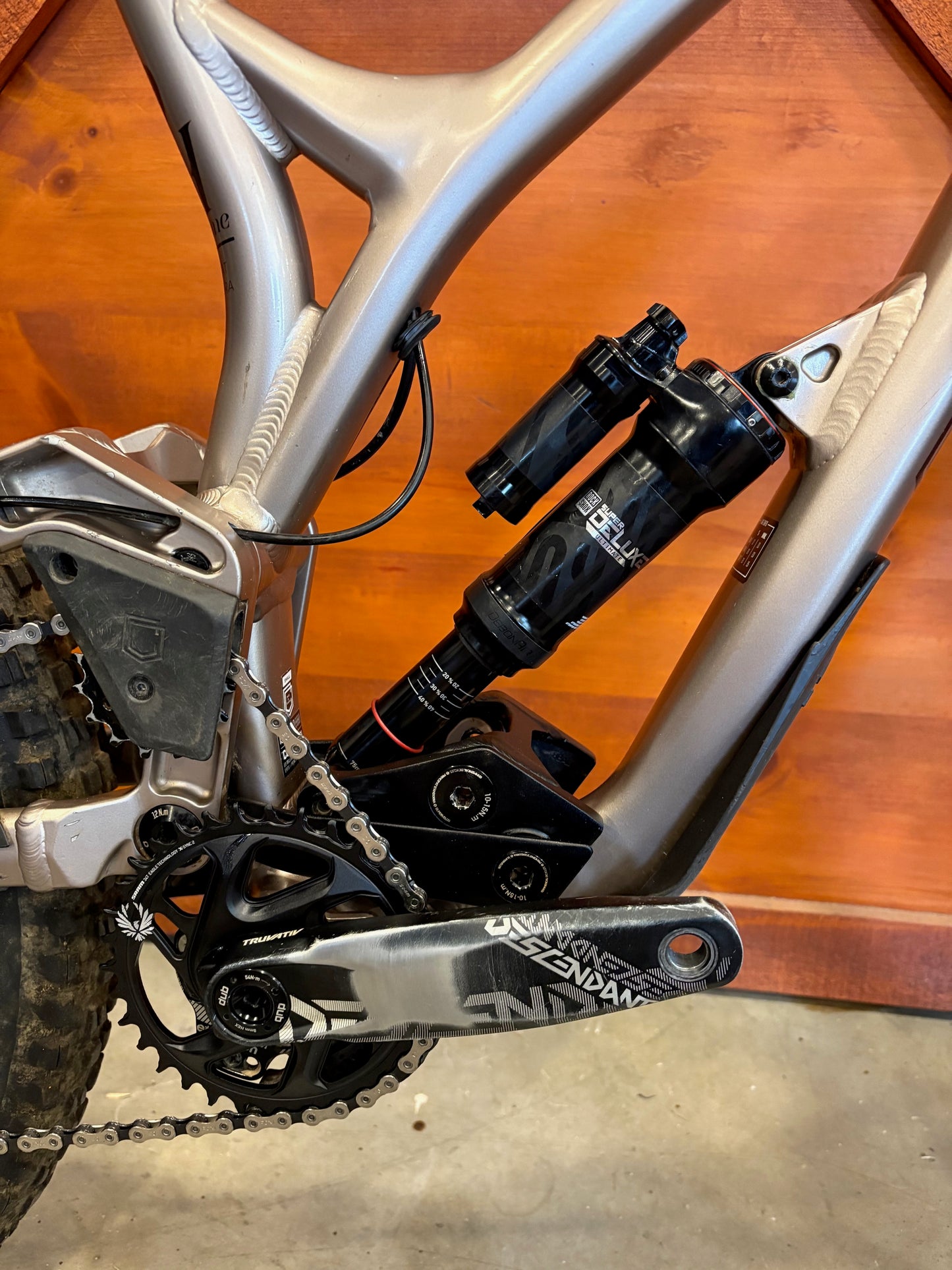 2022 Commencal Supreme V4