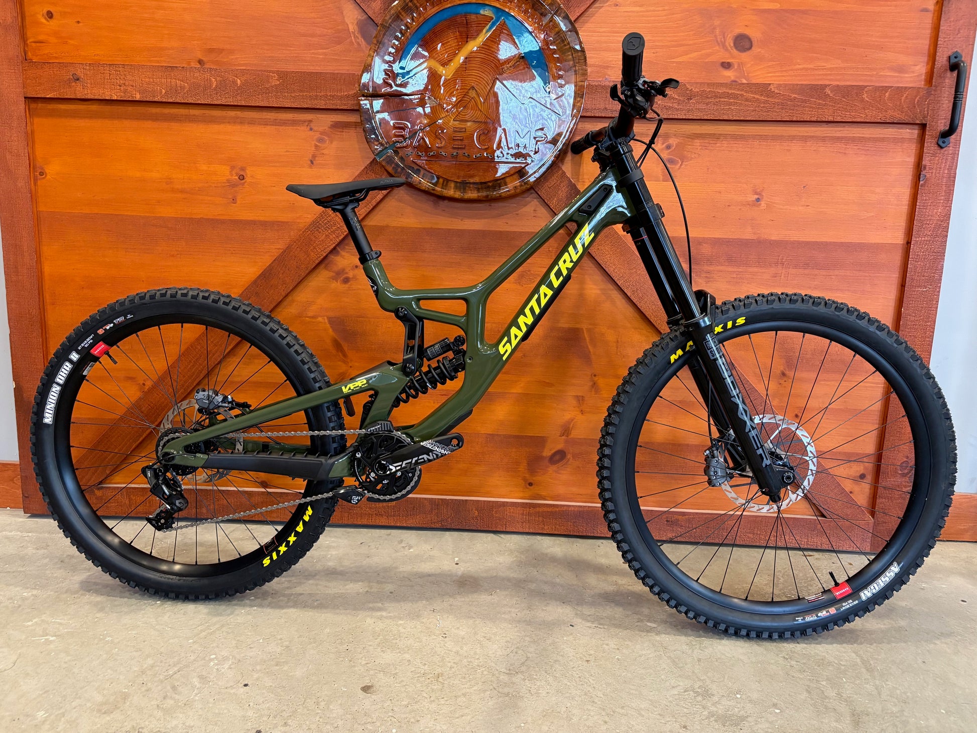 Santa Cruz V10 8 CC MX DH S Green
