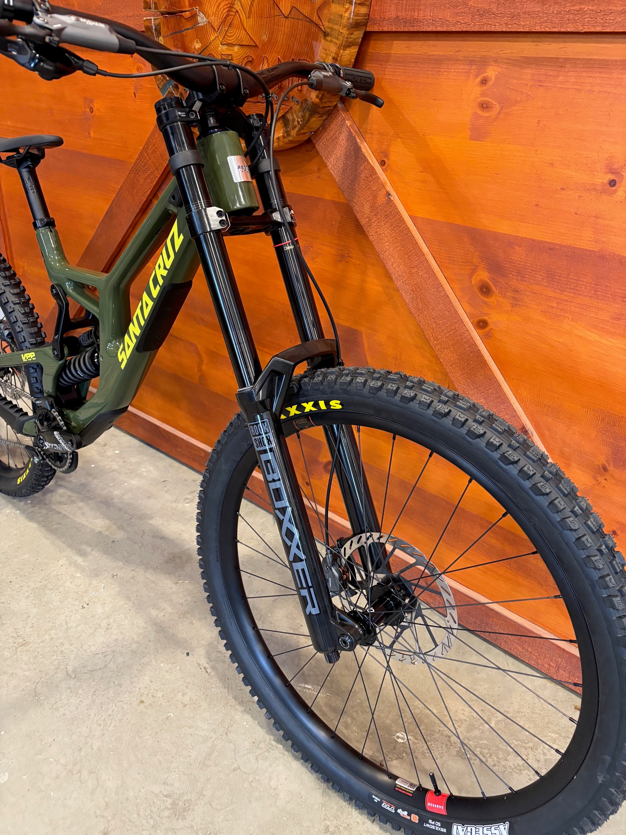 Santa Cruz V10 8 CC MX DH S Green – Base Camp Bike and Ski