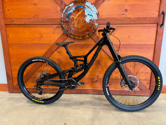 Santa Cruz V10 8 CC MX Black DH S