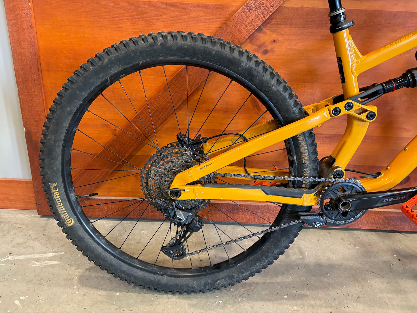 2024 Salsa Blackthorn