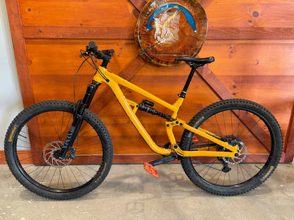 2024 Salsa Blackthorn