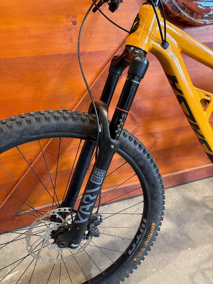 2024 Salsa Blackthorn