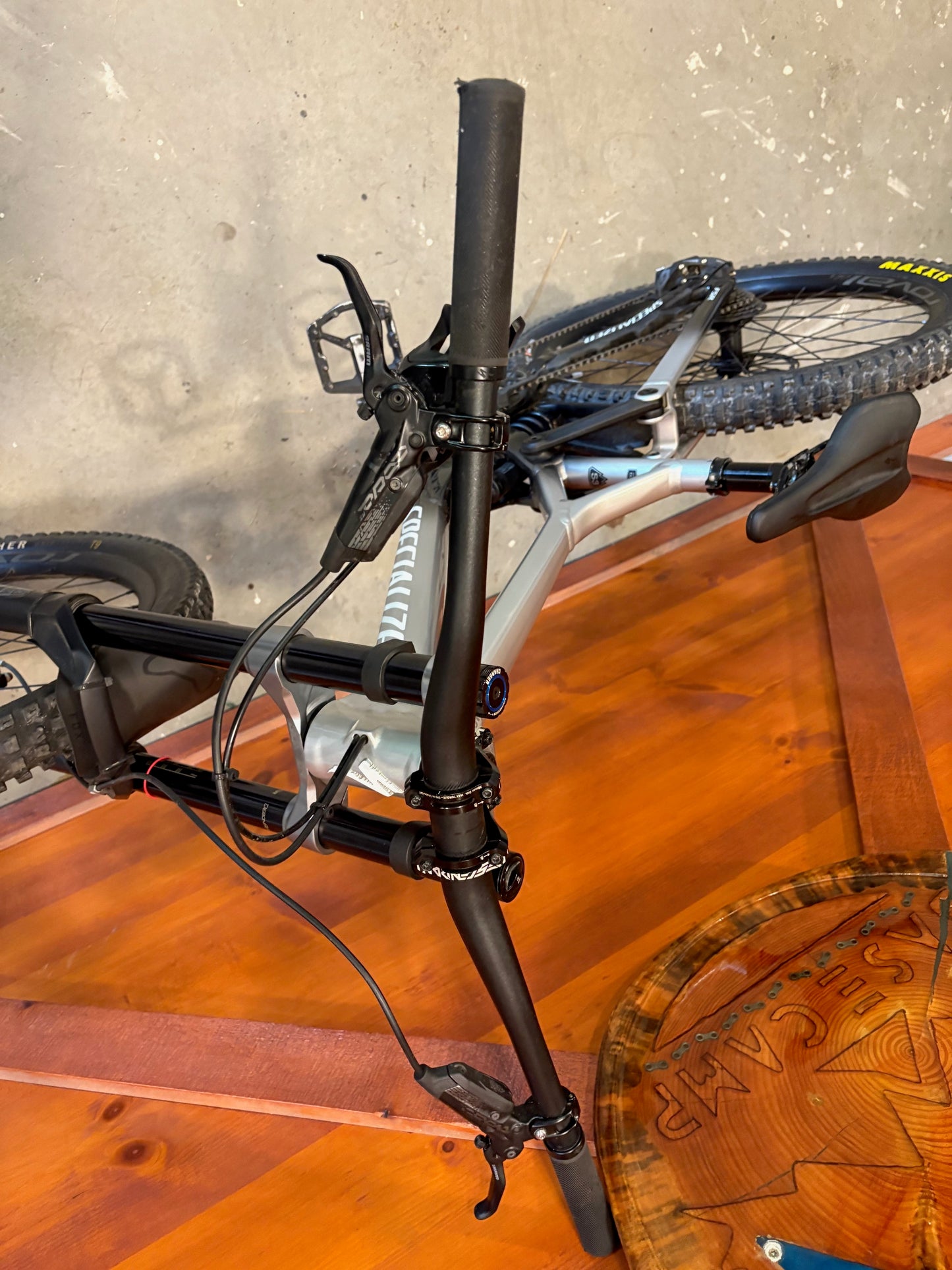 2022 Specialized Demo Expert S3