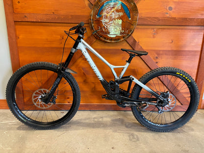 2022 Specialized Demo Expert S3