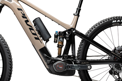 Pivot Shuttle AM Shuttle AM Ride Eagle 70/90 29" Alloy wheels